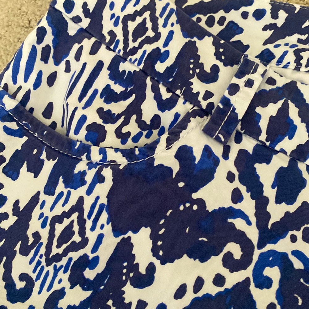 Lily Pulitzer Ikat patterned casual pants. - Picture 3 of 5